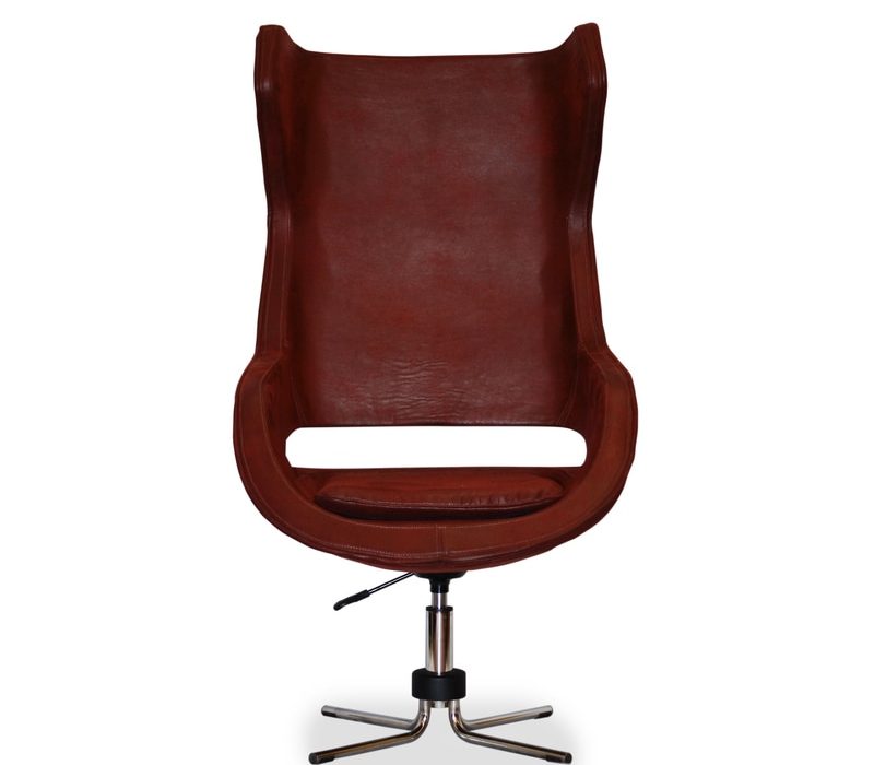 Wing Chair L 06 FRONT